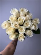 Роза Эквадор 15 шт 10064